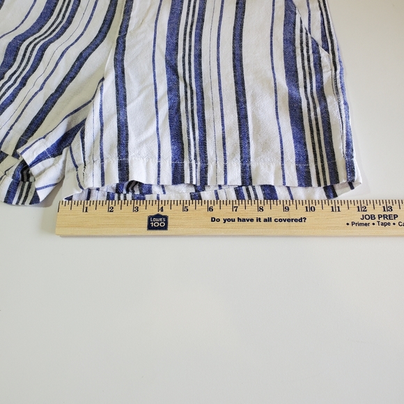 Old Navy Shorts - Picture 8 of 8